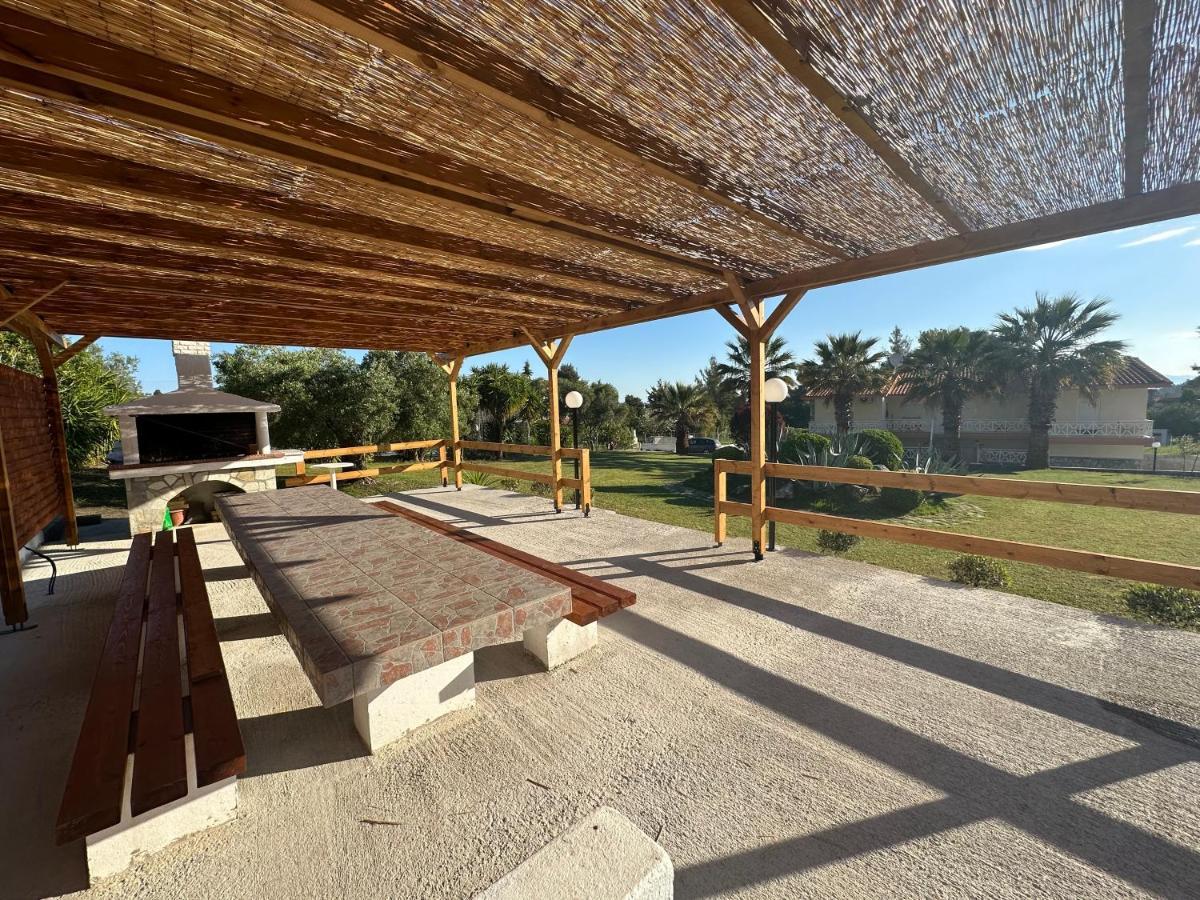 פאליאורי Apartments 4 You מראה חיצוני תמונה